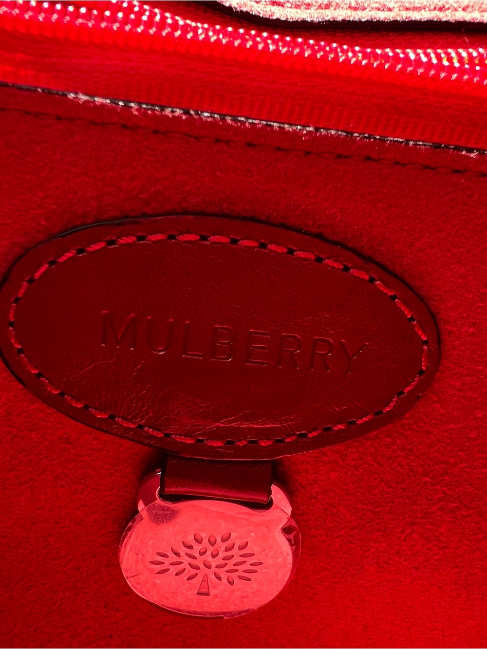 Mulberry Triple Chain Lily in Lancaster Red - Picture 12 of 14